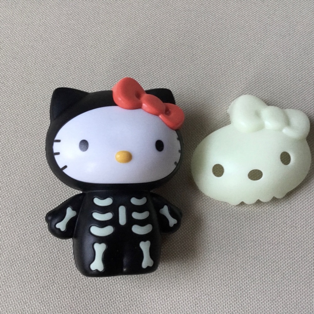 3.5” Glow In The Dark Figure